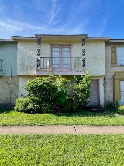 Building Photo - 7051 Chasewood Dr