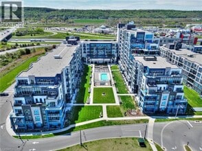 Building Photo - 16 Concord Pl