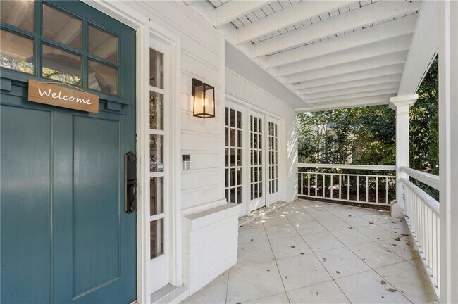 Foto del edificio - 2373 Virginia Pl NE