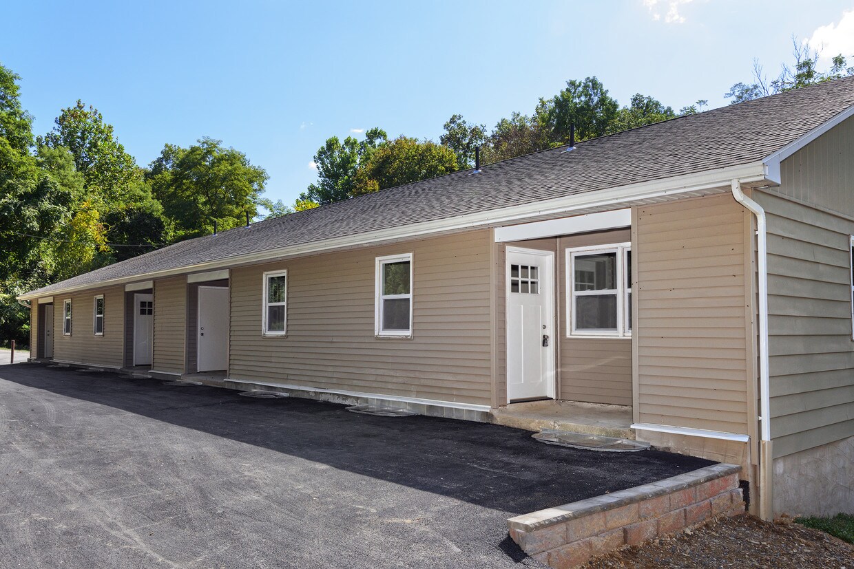 200 Bunkerhill Rd, Womelsdorf, PA 19567 Apartments in Womelsdorf, PA