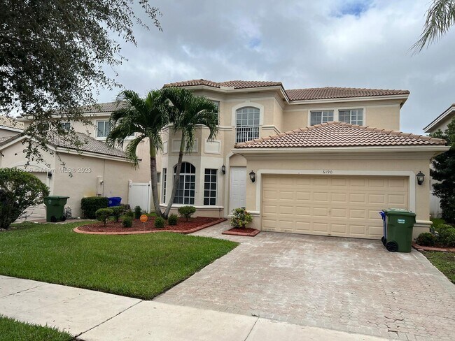 Foto del edificio - 6190 SW 195th Ave