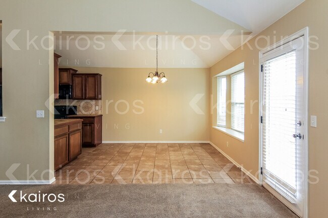 Foto del edificio - 2104 NW 199th Street