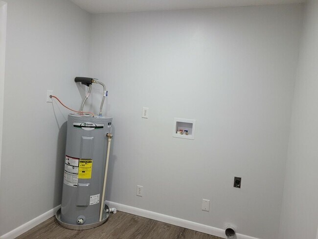 Foto del edificio - 966 Grayton Rd