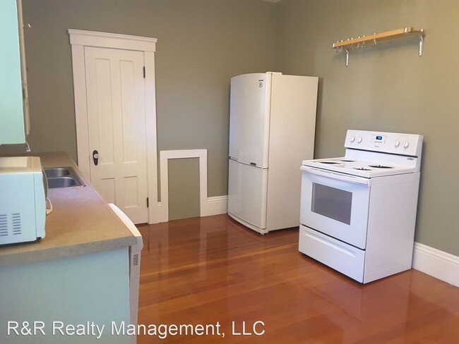 Foto del edificio - 2 br, 2 bath House - 36 Pleasant Street