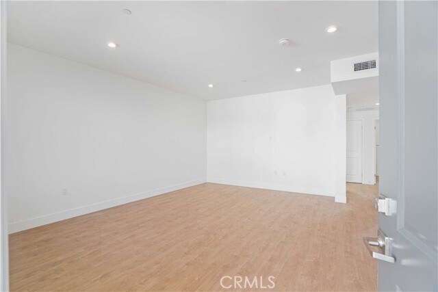 Foto del edificio - 8750 Sepulveda Blvd