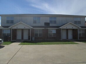 Building Photo - 104 W FM 2410 Rd