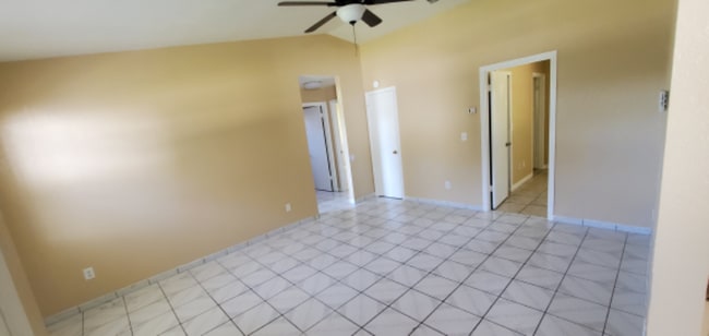 Foto del edificio - 5324 Bonnie Brae Cir