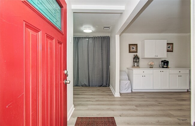 Foto del edificio - 5926 Ettrick Dr