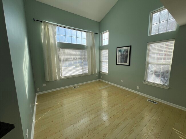 Foto del edificio - 157 Concord Ln