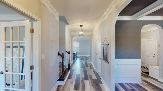 Building Photo - Stunning 5 Bedroom Home in Jack Britt dist...