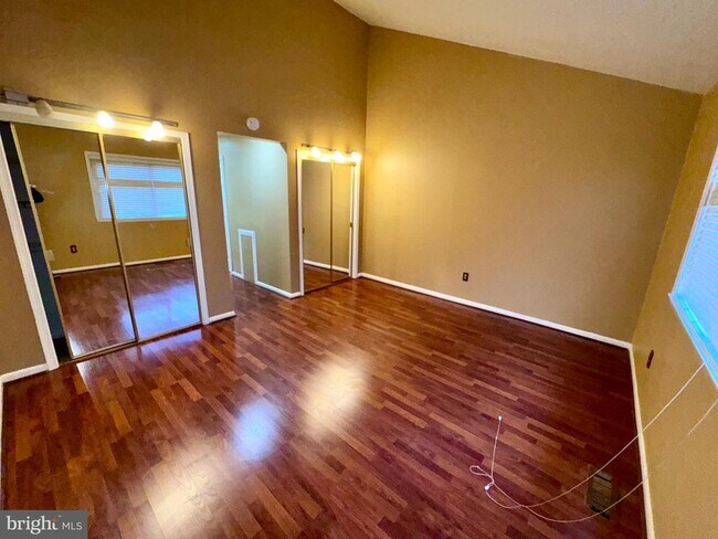 Foto del edificio - 73 Ash Stoker Ln