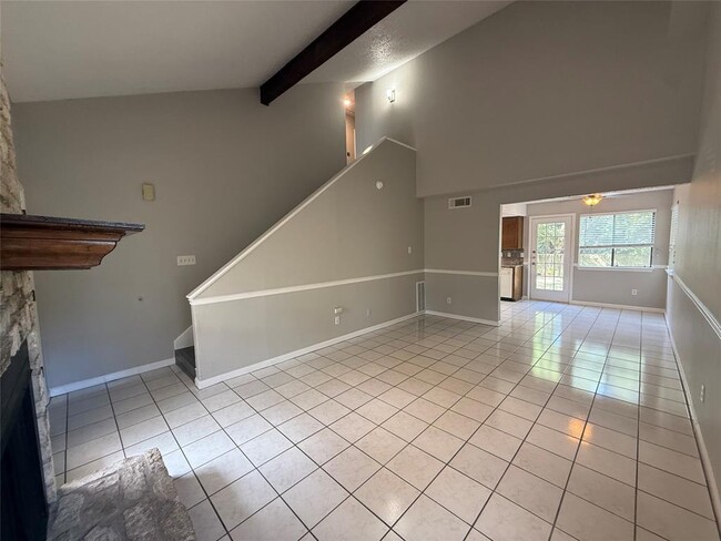 Building Photo - 7001 Winedale Dr
