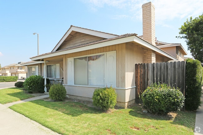 Building Photo - 16612 Bartlett Ln
