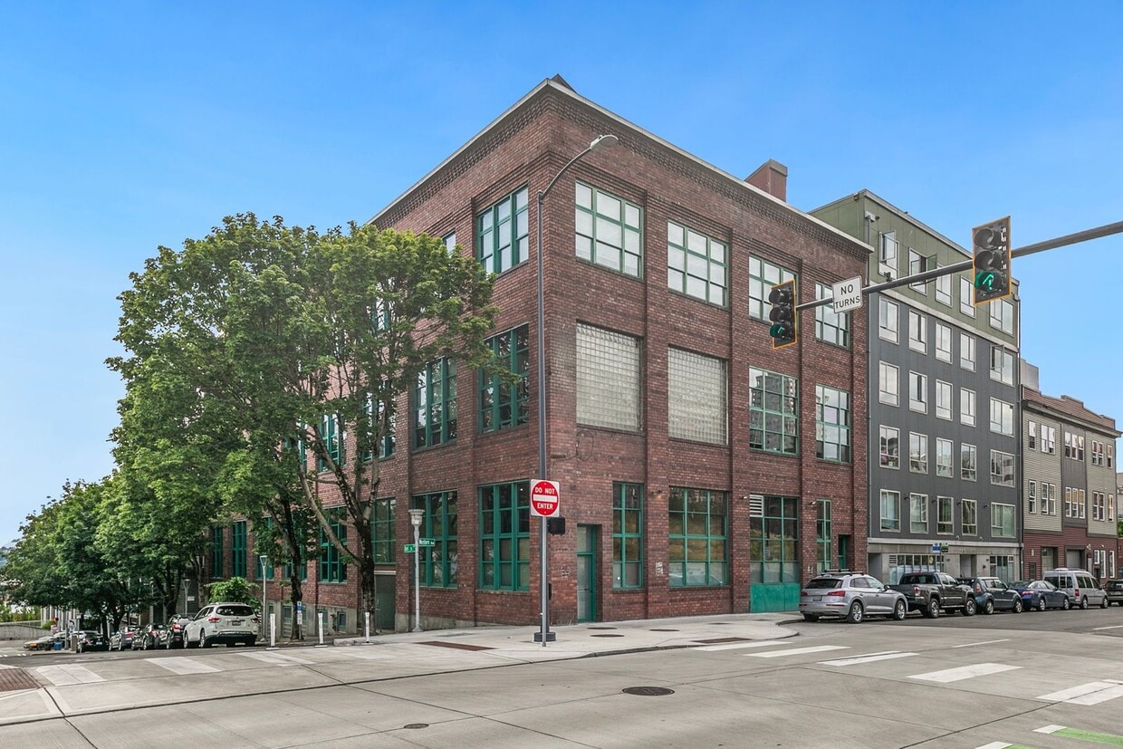 Photo - 66 Bell St (Seattle, WA)