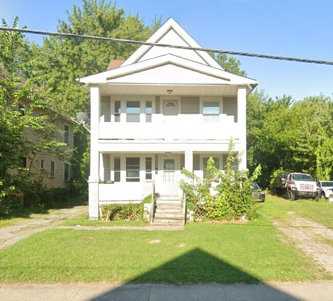 Foto del edificio - 3002 E 130th St