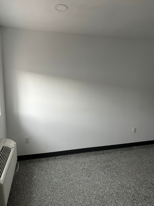 Building Photo - 11255 Quaal Rd
