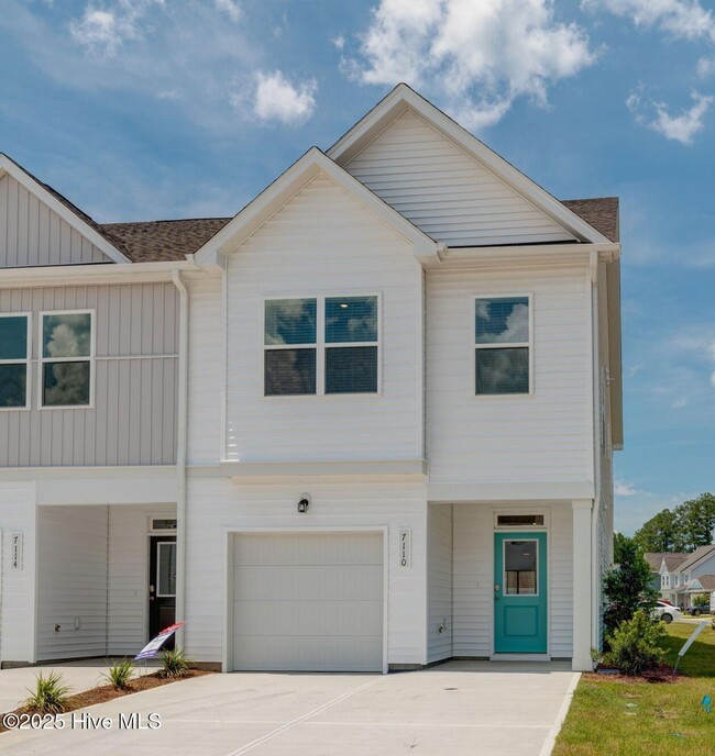 Building Photo - 7110 Fisk Dr