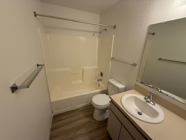 Foto del edificio - 553 S Workland Ln