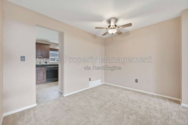 Building Photo - 9024 Bear Mountain Dr