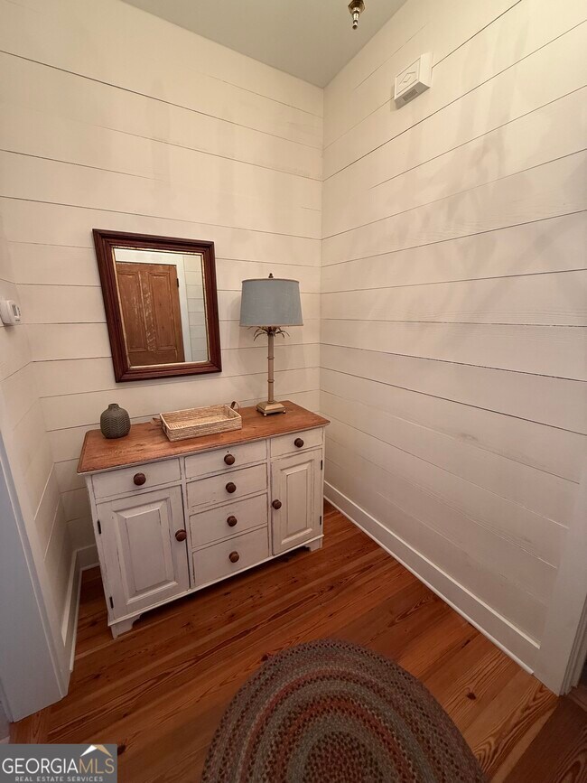 Foto del edificio - 711 Wheeler St