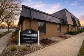 Building Photo - 225 W Jefferson St