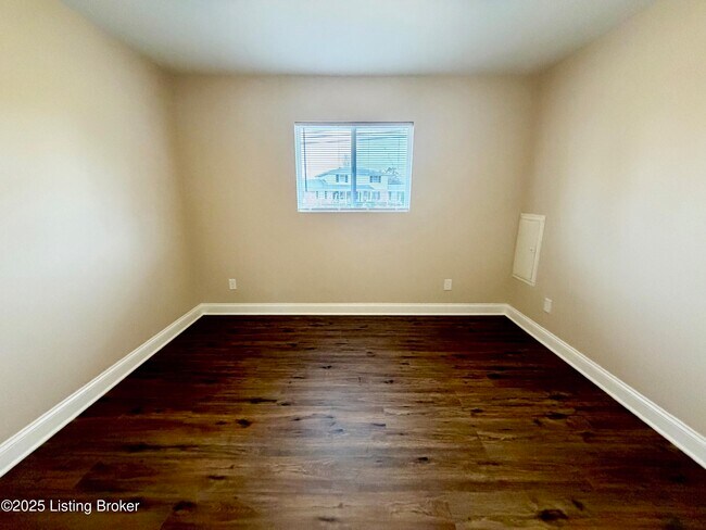 Foto del edificio - 5100 Miles Ln