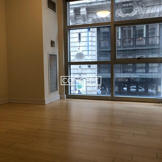 Building Photo - 40 Boylston St