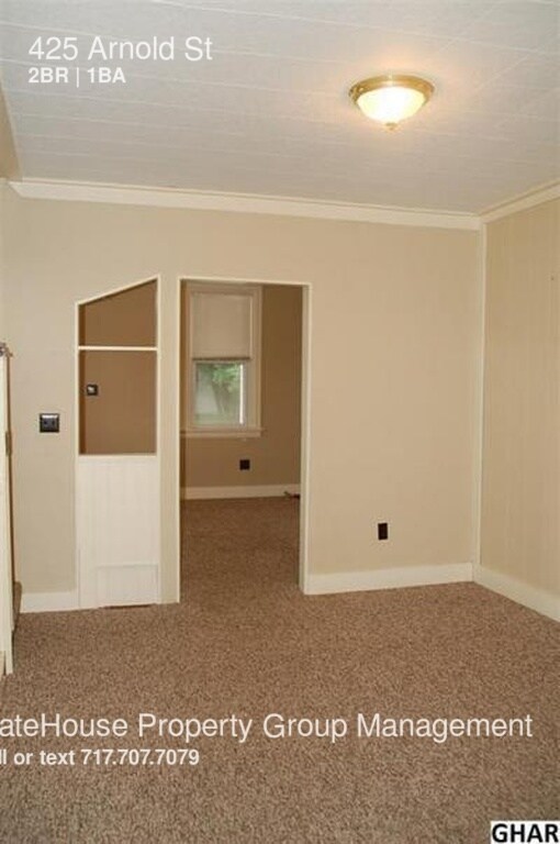 Building Photo - 425 Arnold St