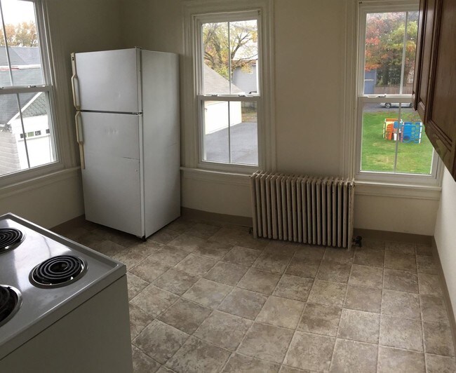 111 S Spruce St, Lititz, PA 17543 Condo for Rent in Lititz, PA