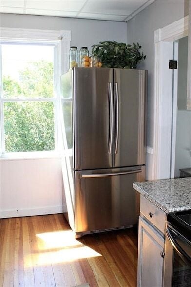 Foto del edificio - 25 W Narragansett Ave