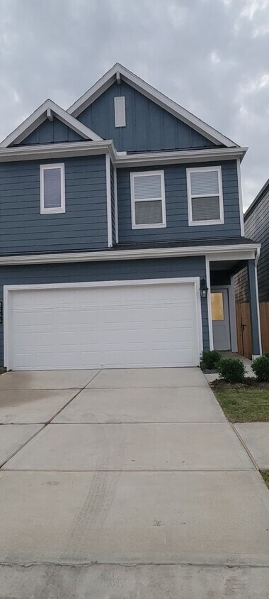 Foto principal - 3566 Blue Mockingbird St