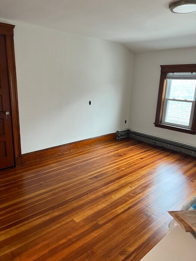 Foto del edificio - 48 Powder House Blvd