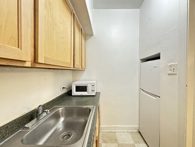 Foto del edificio - 541 W Arlington Pl