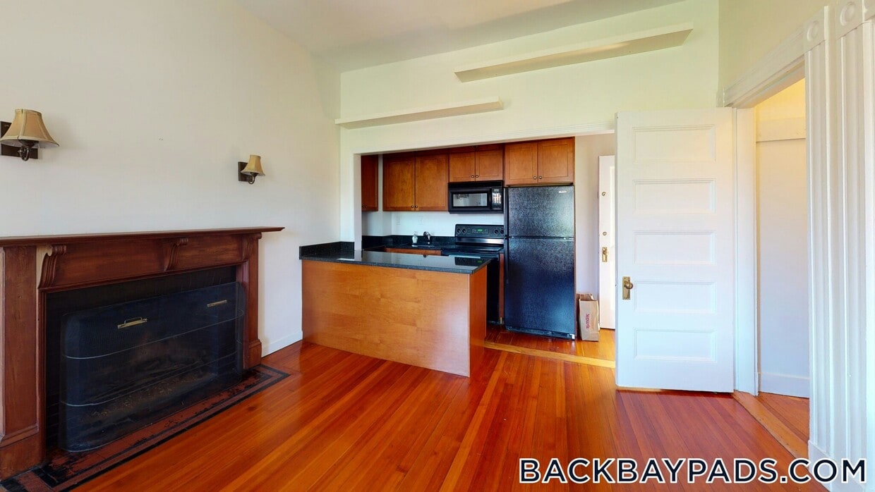 Foto del edificio - 591 Beacon St