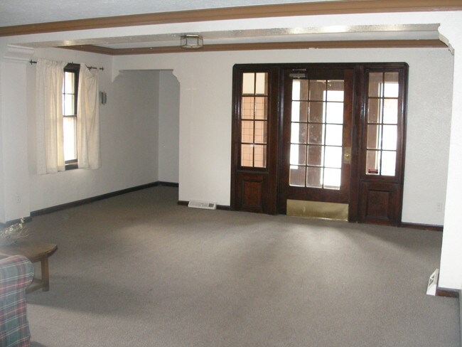 1371 Clarence Ave Lakewood Oh 44107 Apartments Floorplan 1371 Clarence Ave