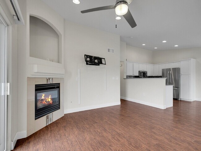 Foto del edificio - $2,395.00 - 3 Bedrooms, 2Bathrooms, Condo ...