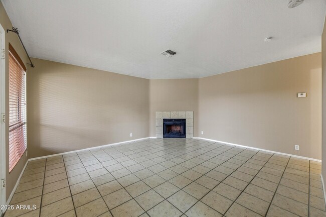 Foto del edificio - 501 W Yukon Dr