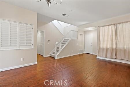 Building Photo - 545 E Stephanie Dr