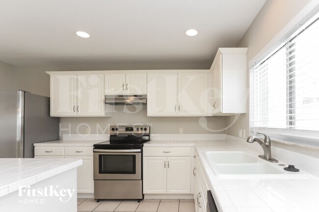 Foto del edificio - 10332 Frog Pond Dr