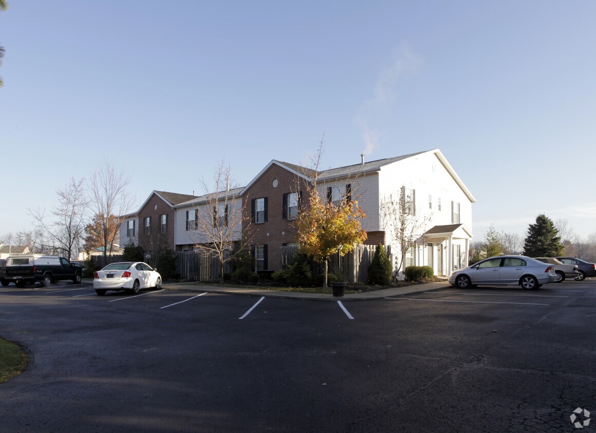 400 Waterside Ave, Canal Fulton, OH 44614 Apartments in Canal Fulton