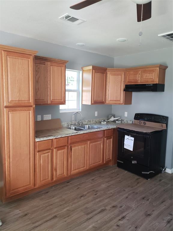 Building Photo - 23901 S Wildwood Dr