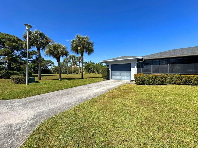Building Photo - 1700 N Dovetail Dr