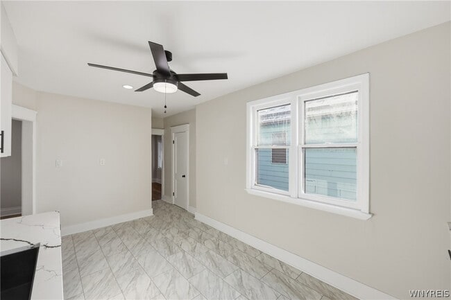 Building Photo - 36 Krakow St