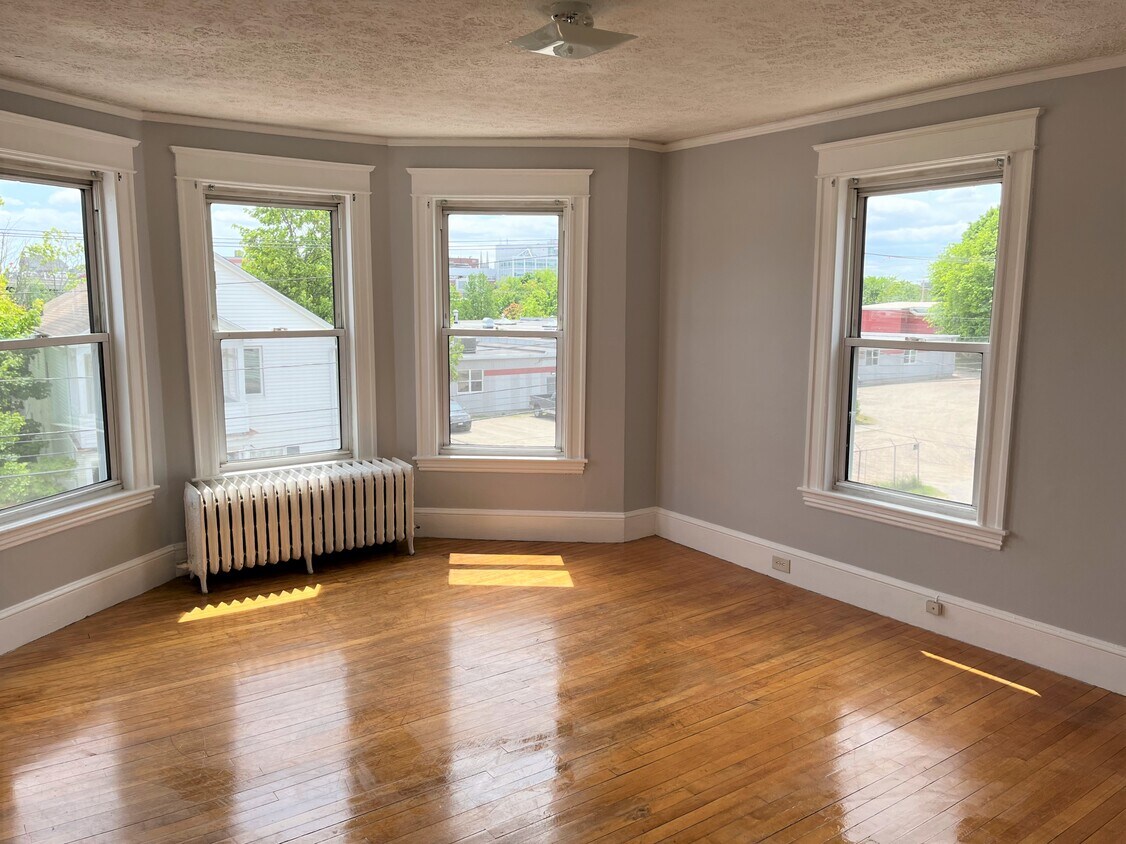 Bedroom - 76 Spring St