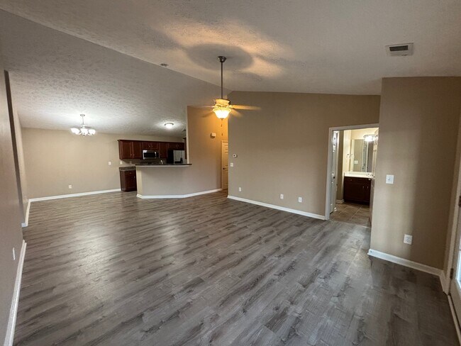 Foto del edificio - 9400 Clubview Dr