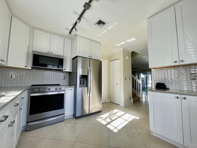 Foto del edificio - 1146 SW 44th Way
