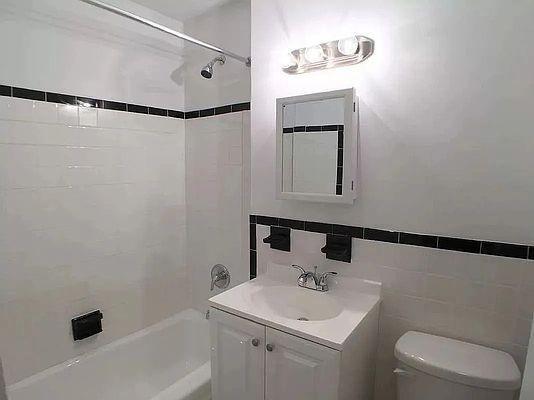 Building Photo - 1 bedroom in Bronx NY 10465