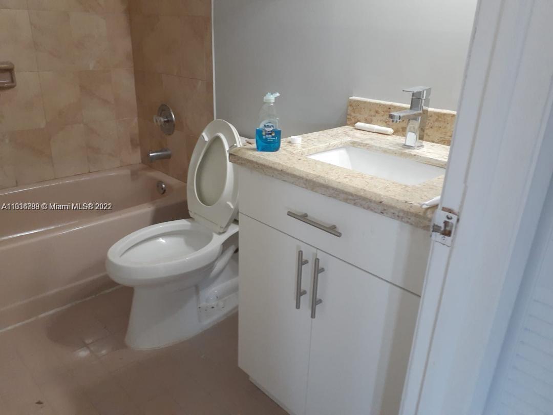 2572 W 65th St, Hialeah, FL 33016 House Rental in Hialeah, FL