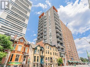 Building Photo - 86 Gerrard St E