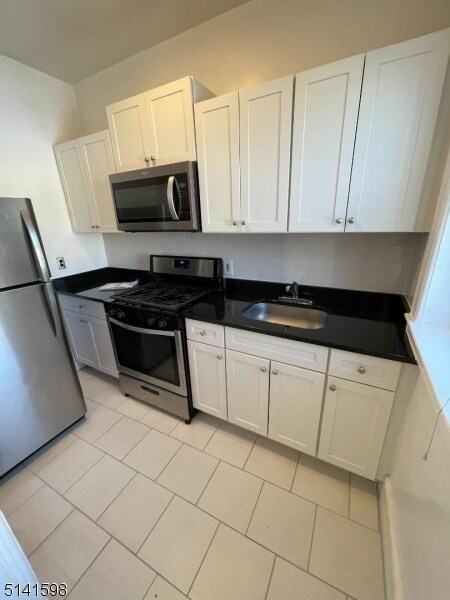 Building Photo - 570 Bloomfield Ave